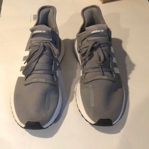 Men’s addias boost like new worn a few times